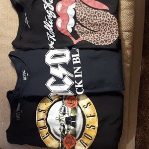 2XL Rocker Tee Bundle Going to Donation on Jan. 31st